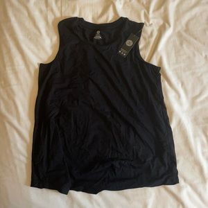 Kindred Bravely NWT black nursing tank size small